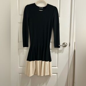 Alexander McQueen Lana Wool Mini Dress - size XS
